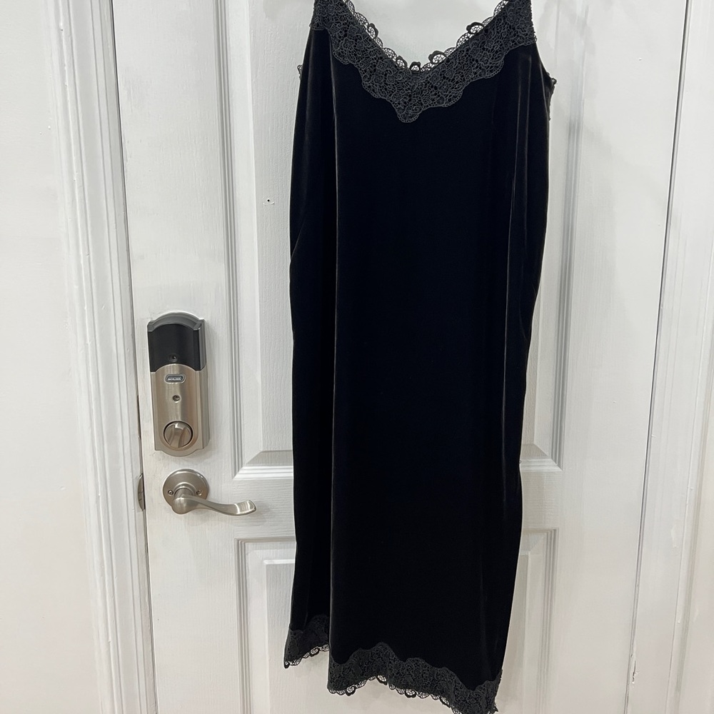 Formal Velvet dress with Lace Trimmings